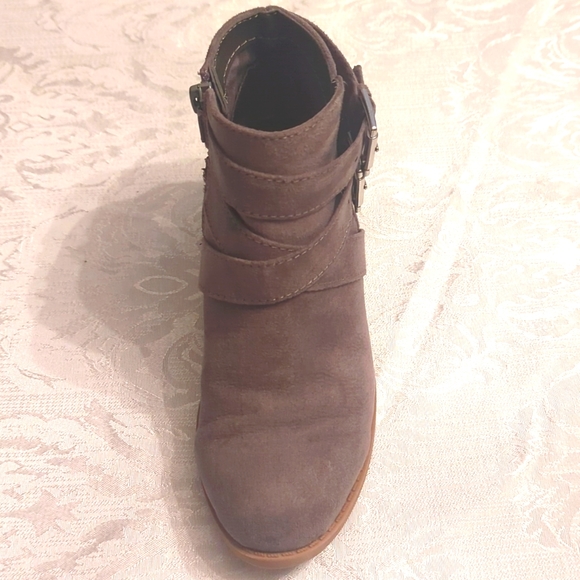 Girls Gray Booties - Picture 2 of 2